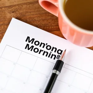 Maîtriser On Monday Morning: Guide de Grammaire Simple et Exemples