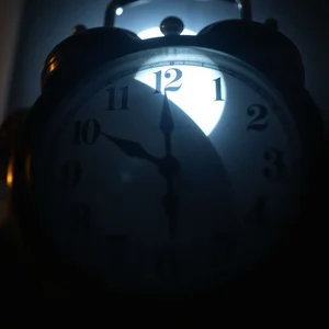 Mastering At Midnight: Grammar Guide for English Learners