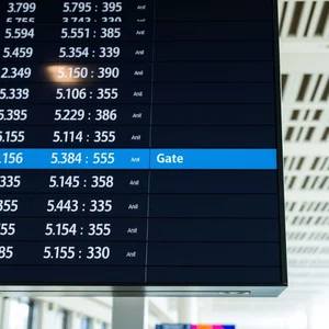 فهم واستخدام العبارة الاسمية: the gate number - دليل شامل