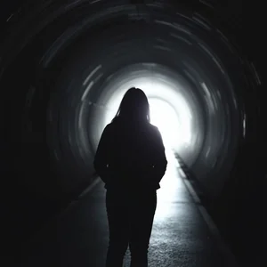 Domine Light At The End Of The Tunnel Idioma de Esperança em Inglês