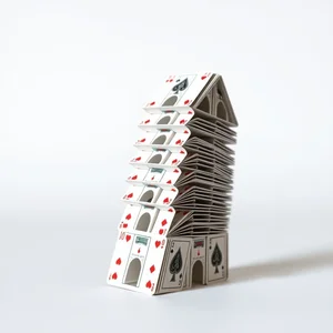 Entendiendo House Of Cards significado y uso del modismo inglés