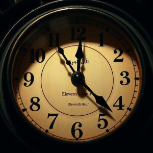 إتقان استخدام Eleventh Hour المعنى والاستخدام في العبارات الإنجليزية