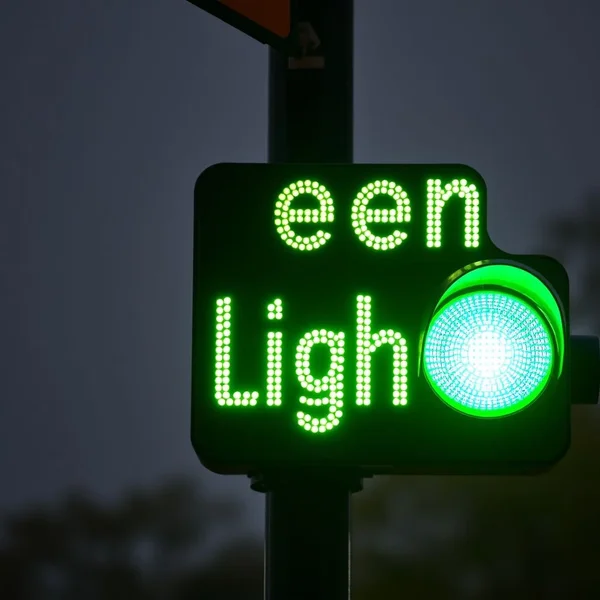 A green traffic light symbolizing the idiom Green Light