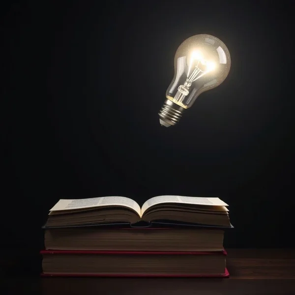 Image showing a lightbulb turning on to represent understanding the phrasal verb catch on